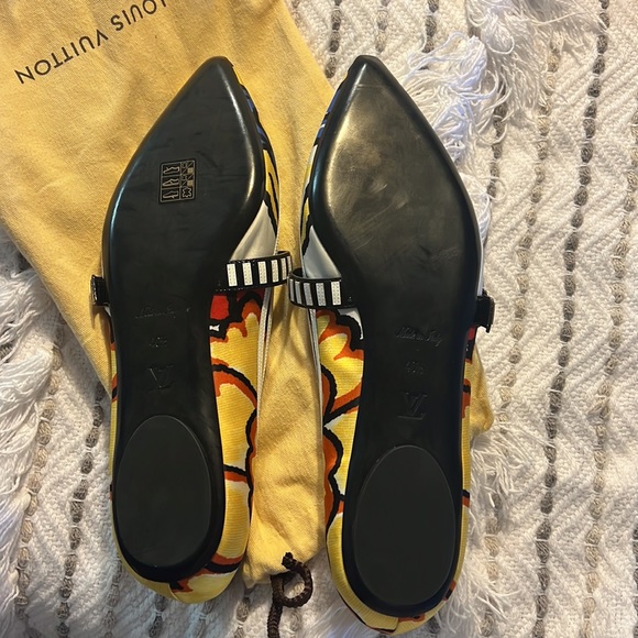 NWT/NEVER WORN Louis Vuitton Pointed Ballet Flats w/ Dust Bag - Picture 3 of 4